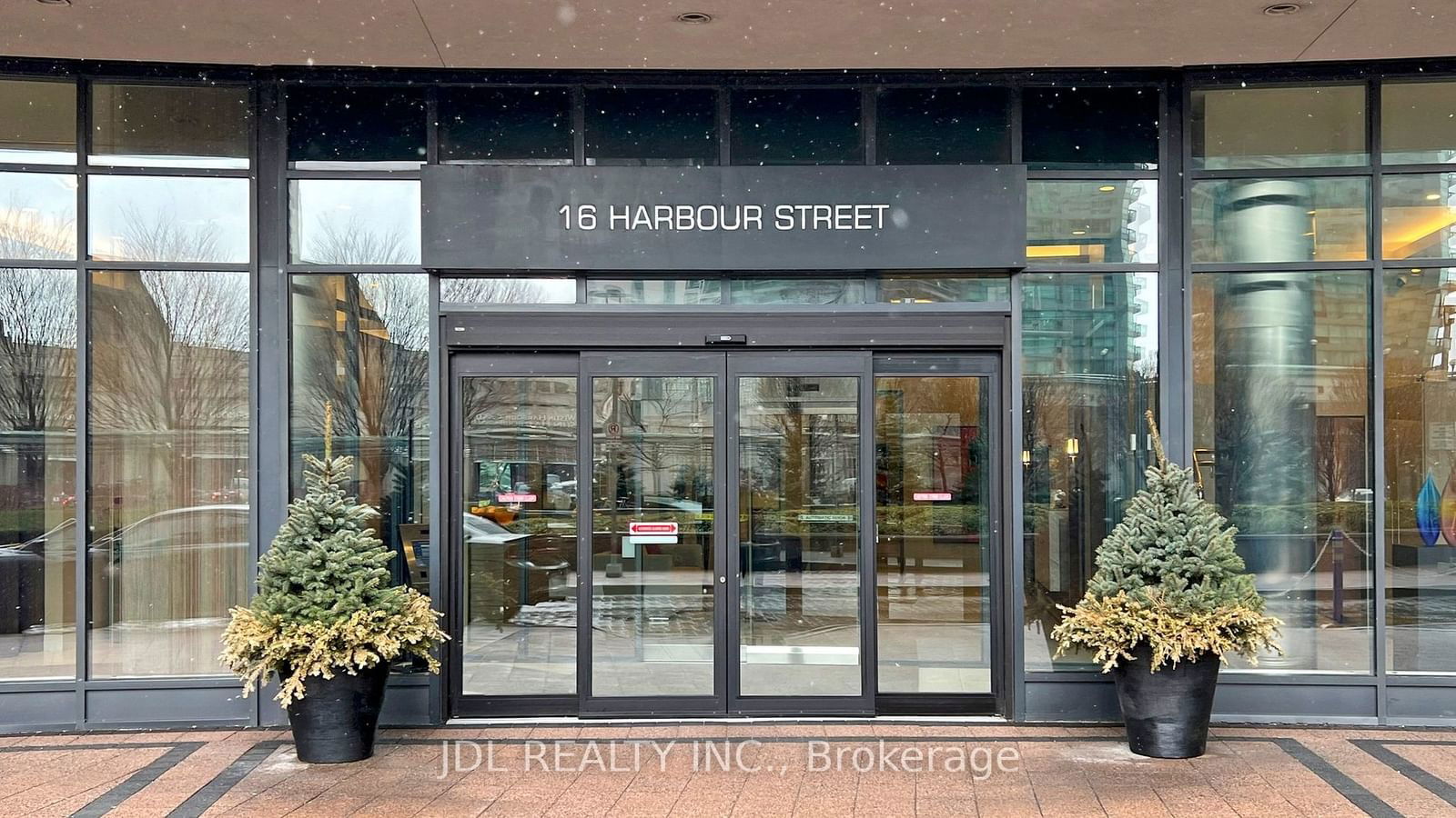 16 Harbour St, unit 3809 for sale