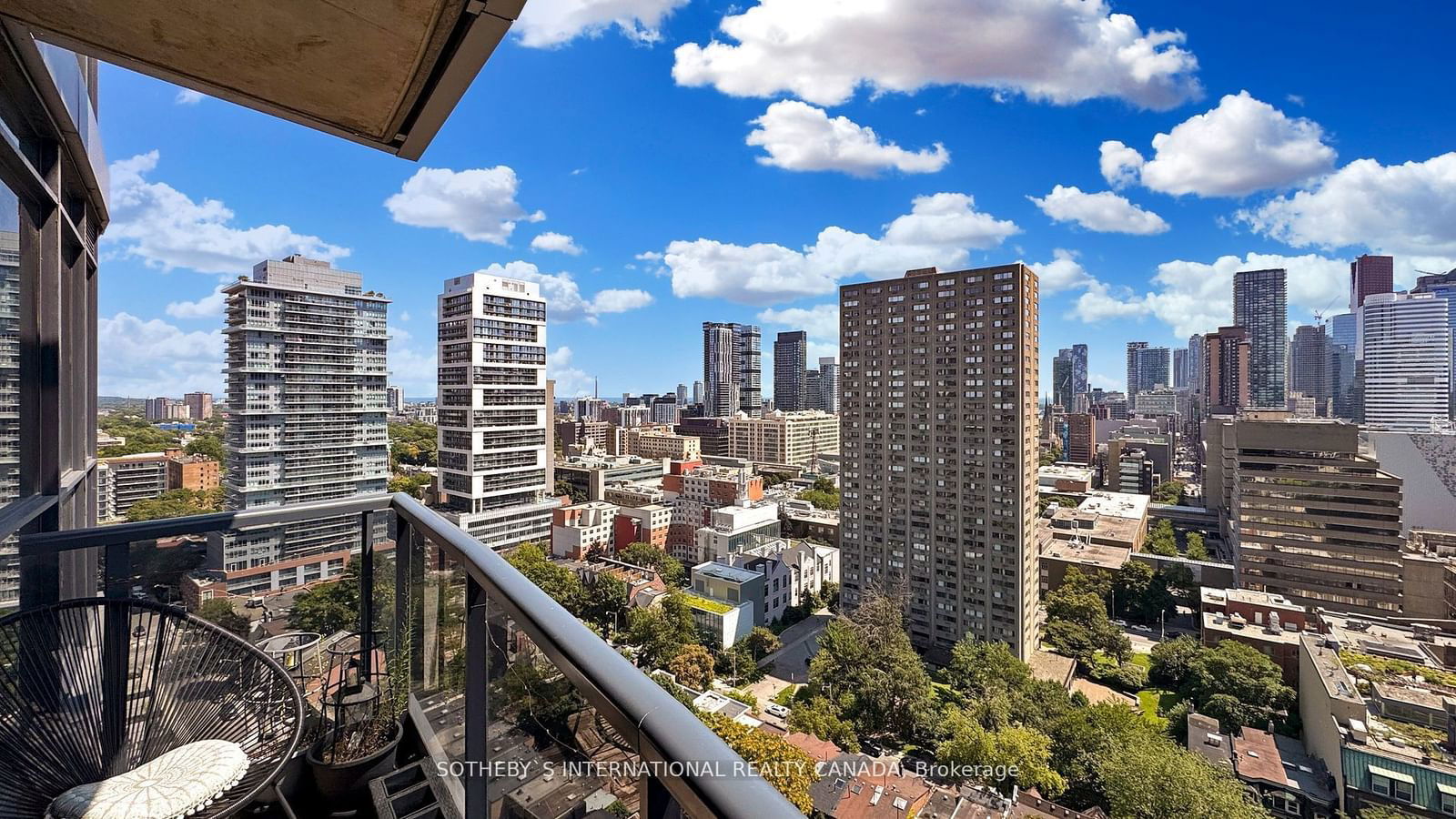 25 Carlton St, unit 2203 for sale