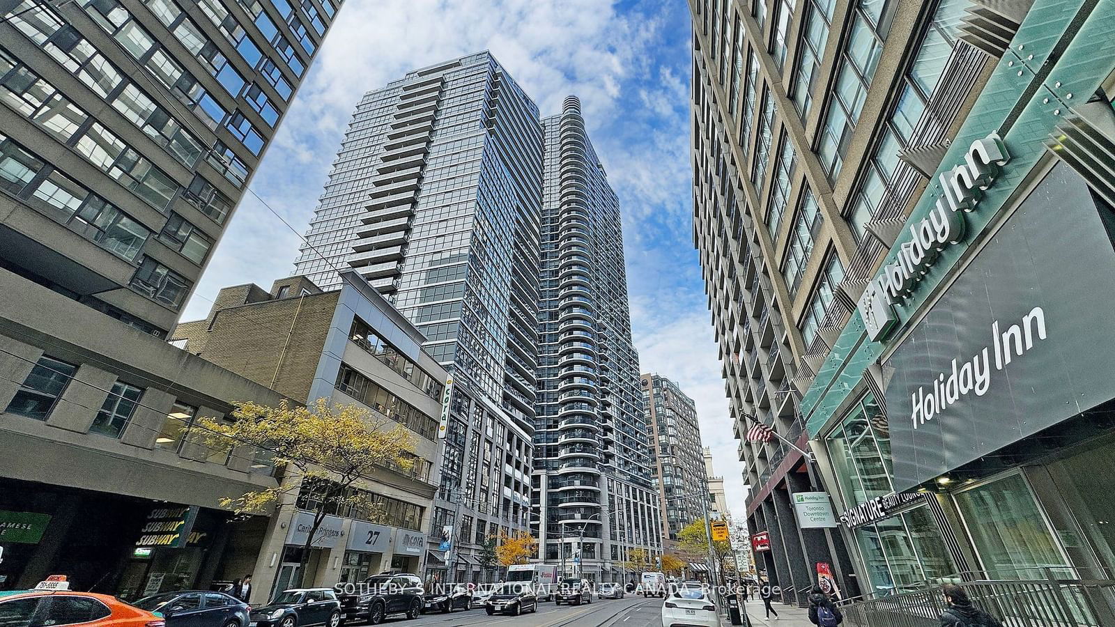 25 Carlton St, unit 2203 for sale