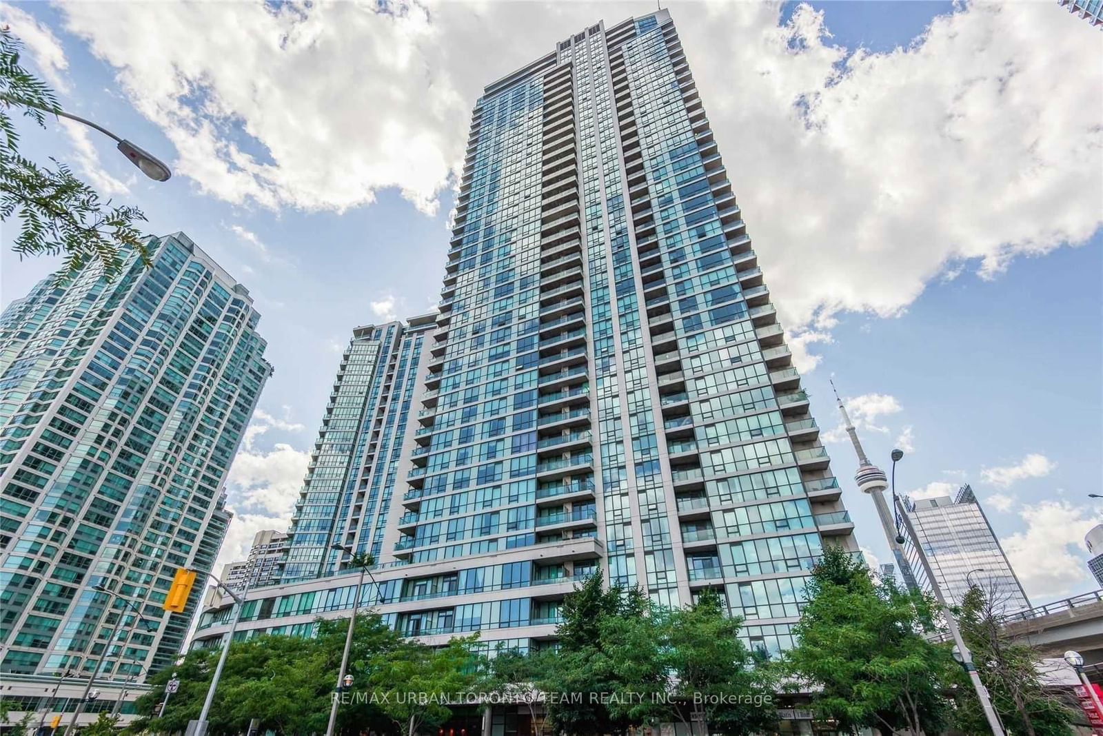 12 Yonge St, unit 901 for rent