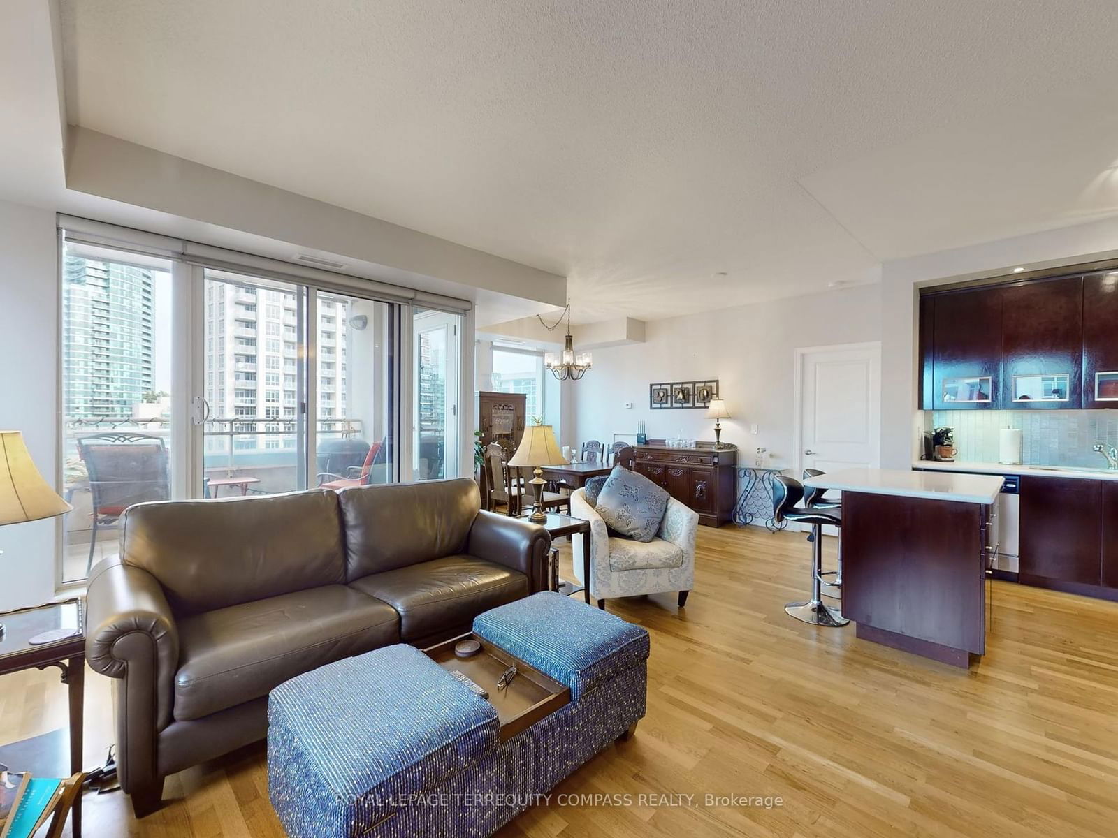 628 Fleet St, unit 1107 for rent