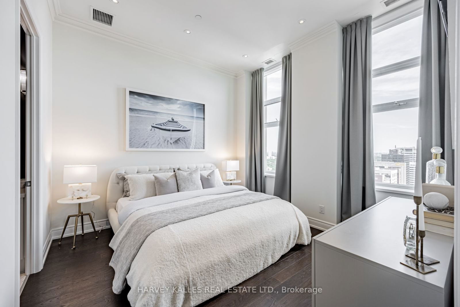 111 St Clair Ave W, unit 2003 for sale