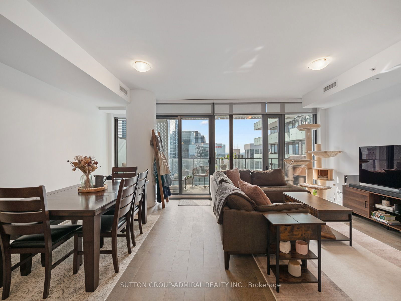 20 Lombard St, unit 4104 for sale