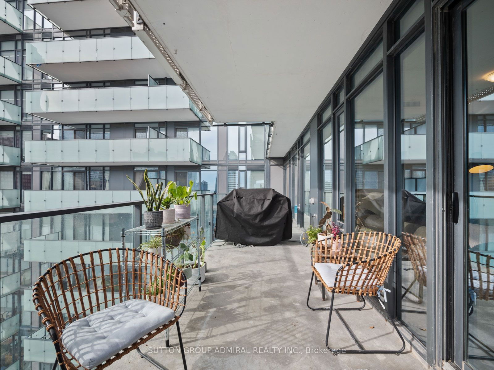 20 Lombard St, unit 4104 for sale