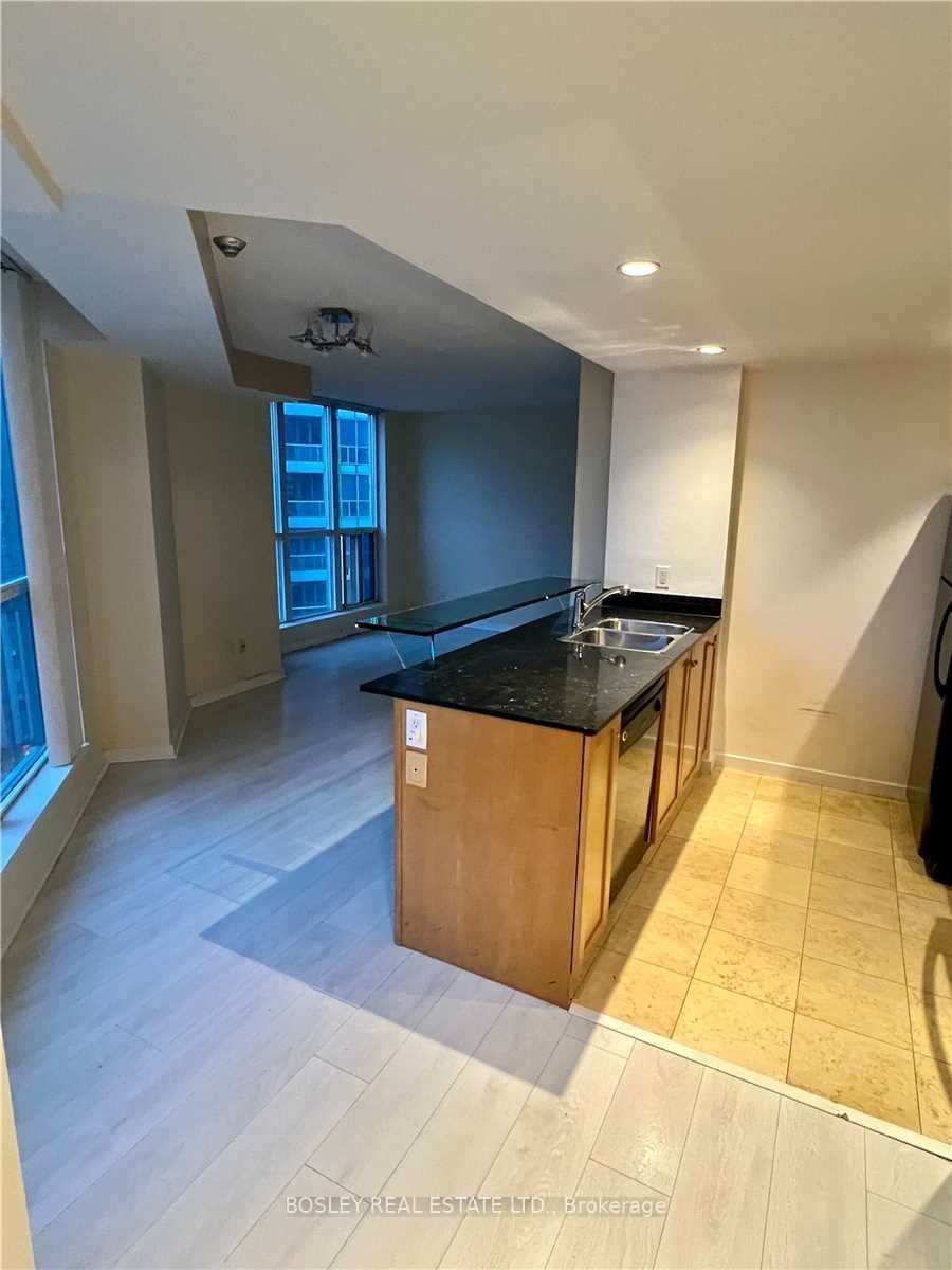 208 Queens Quay Blvd W, unit 1201 for rent