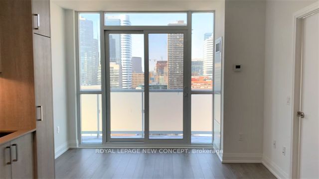 77 Mutual St, unit 2107 for rent