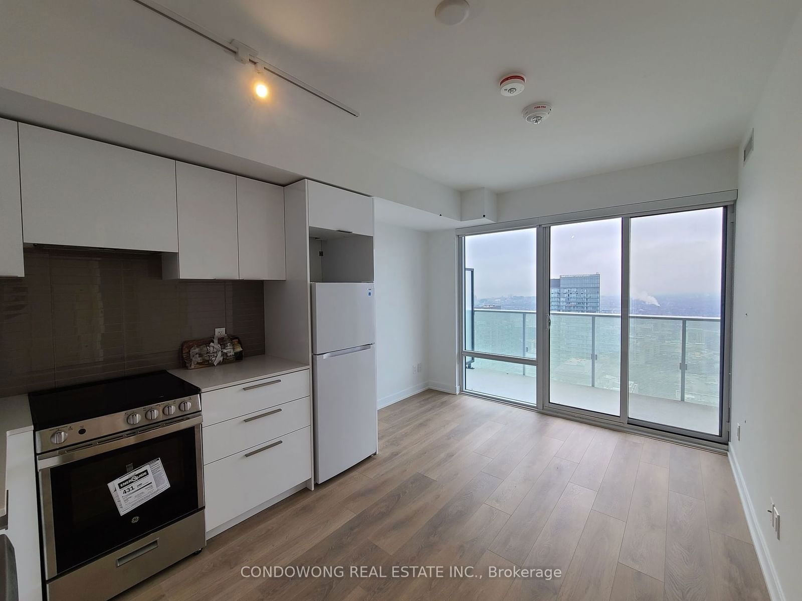 501 Yonge St, unit 5101 for rent