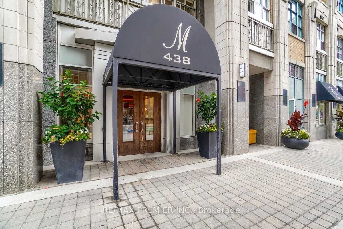 438 Richmond St W, unit 719 for rent