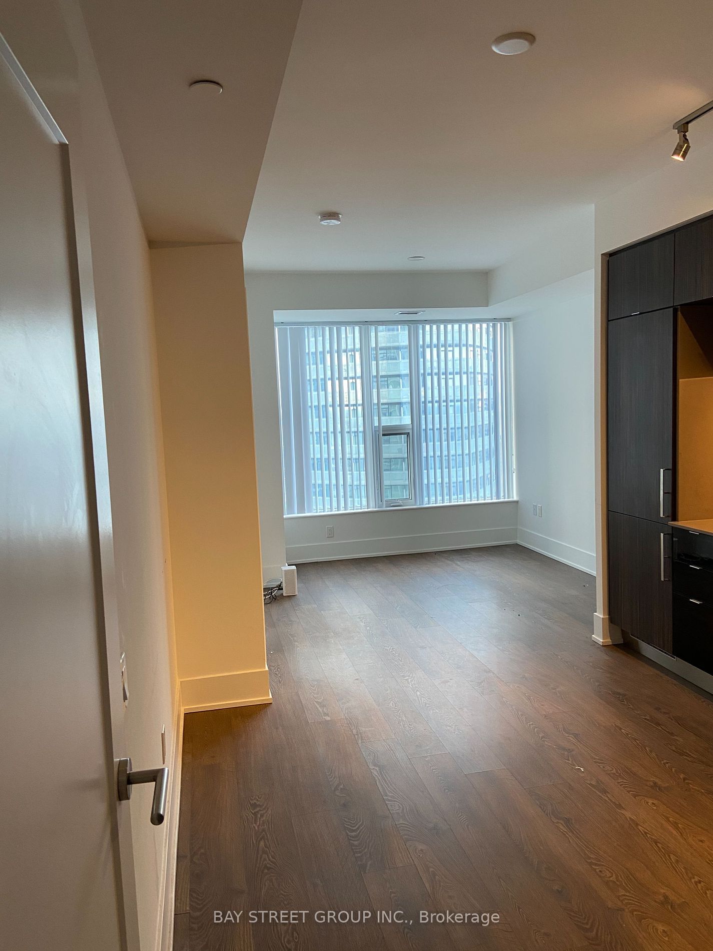 10 York St, unit 5802 for rent