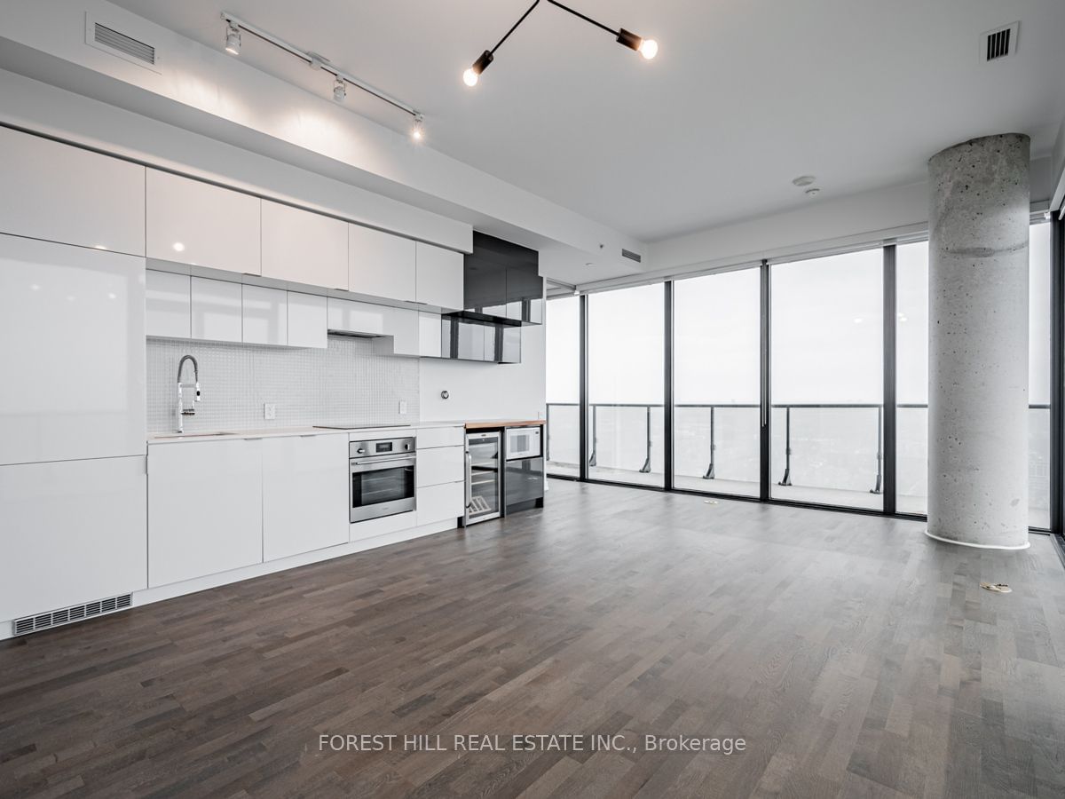 185 Roehampton Ave, unit 3409 for rent