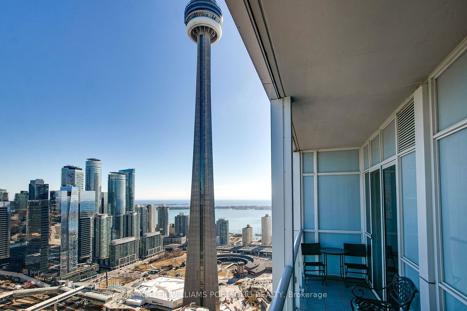 300 Front St W, unit 4403 for sale