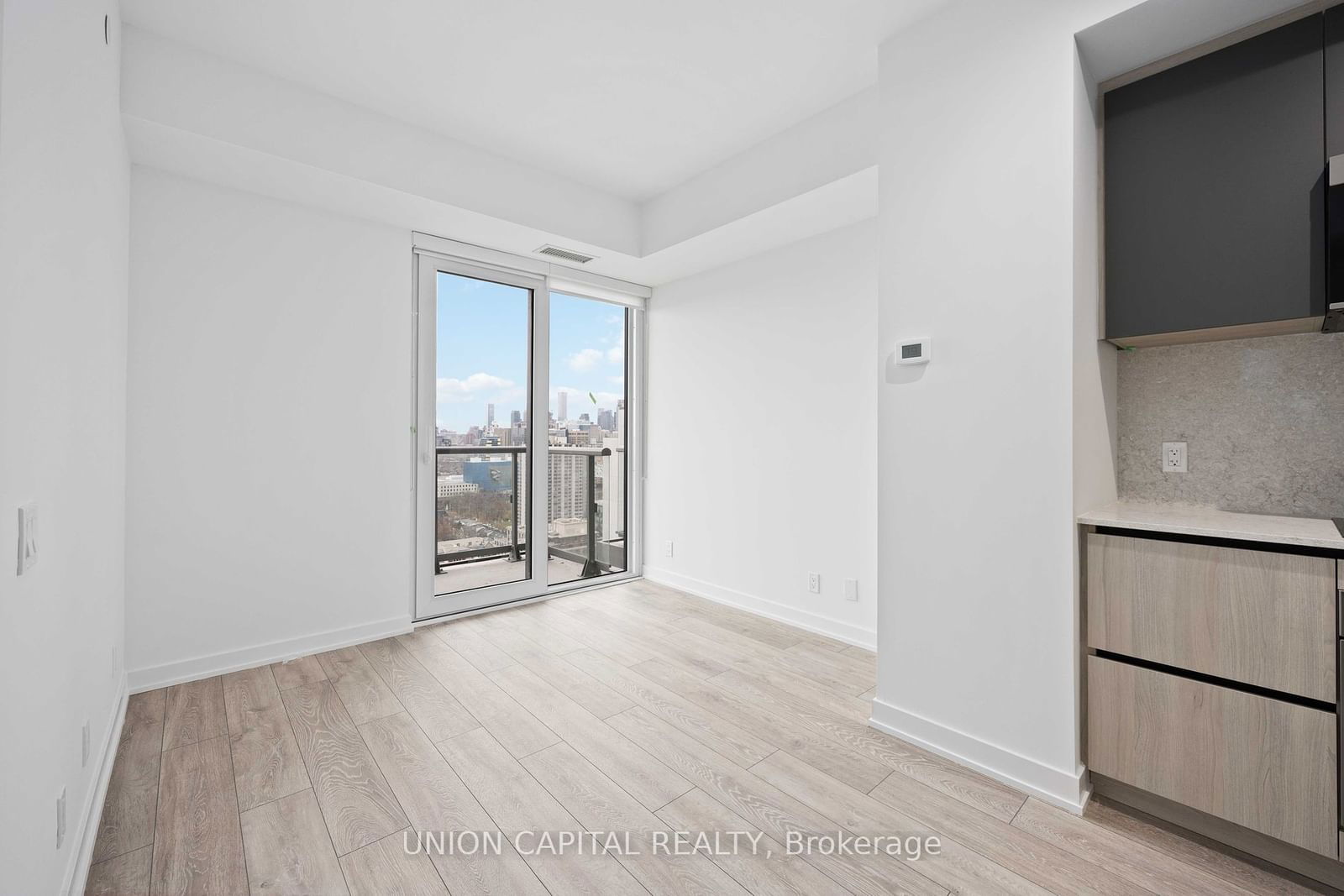 108 PETER St, unit 2615 for rent