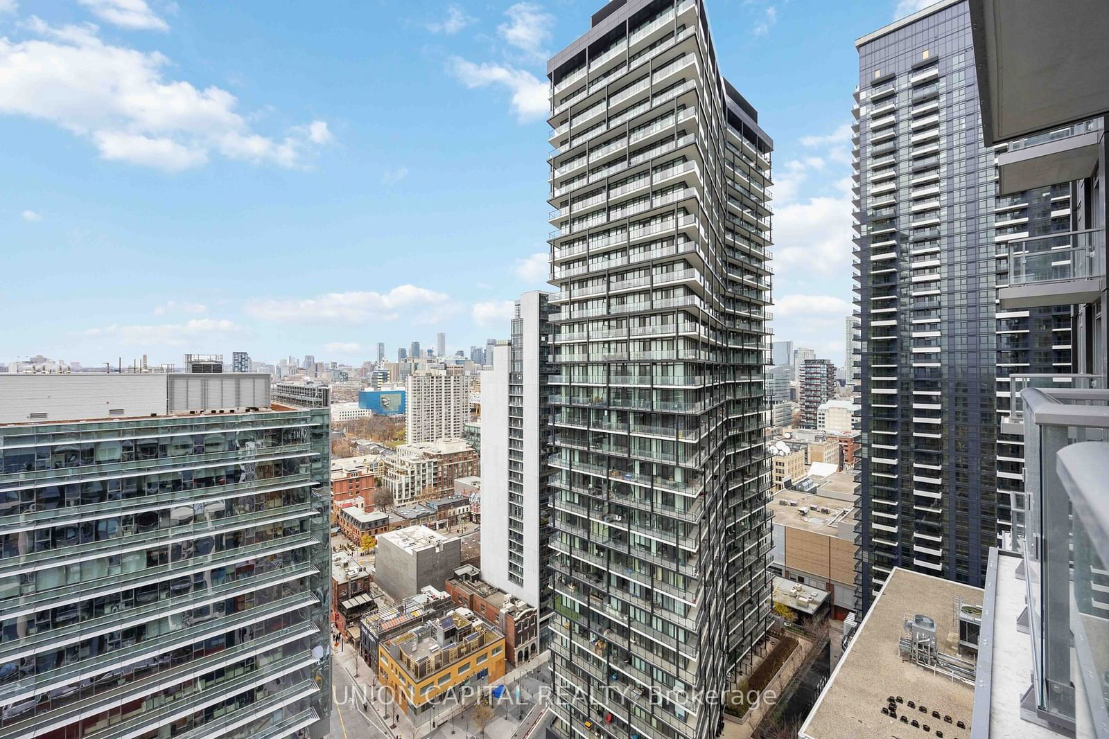 108 PETER St, unit 2615 for rent