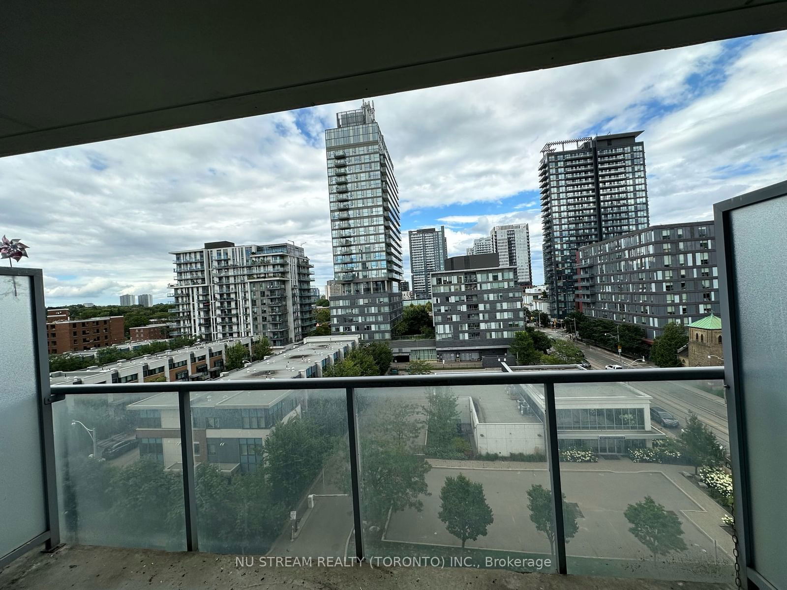 25 Cole St, unit 719 for rent