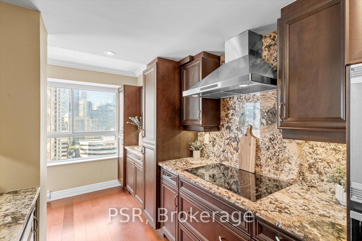 44 Gerrard St W, unit PH1 for sale