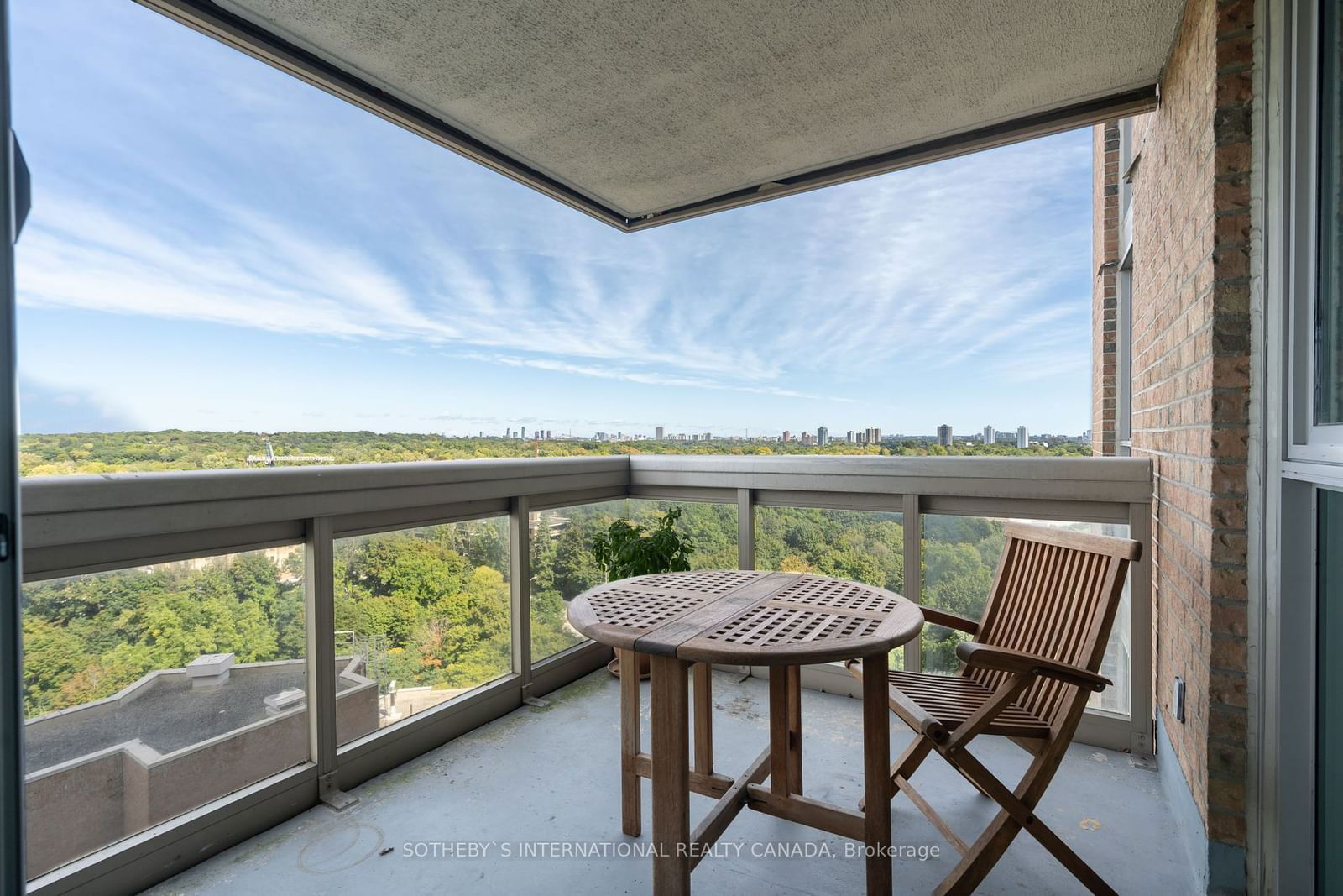 278 Bloor St E, unit 1402 for sale