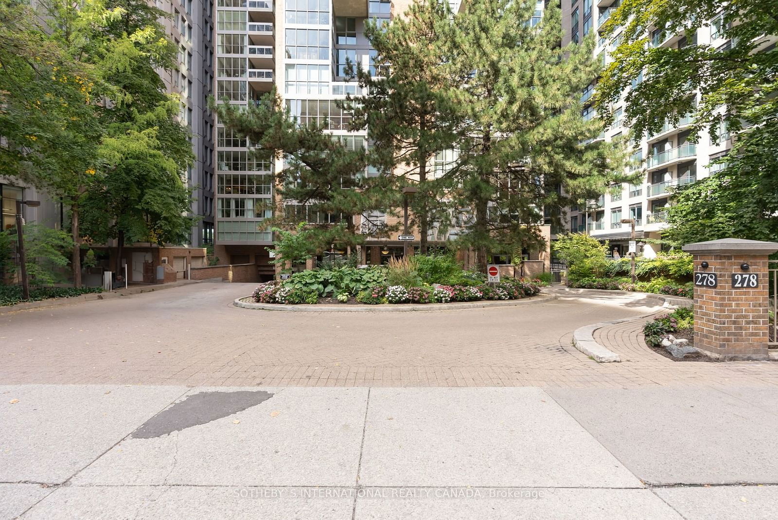 278 Bloor St E, unit 1402 for sale