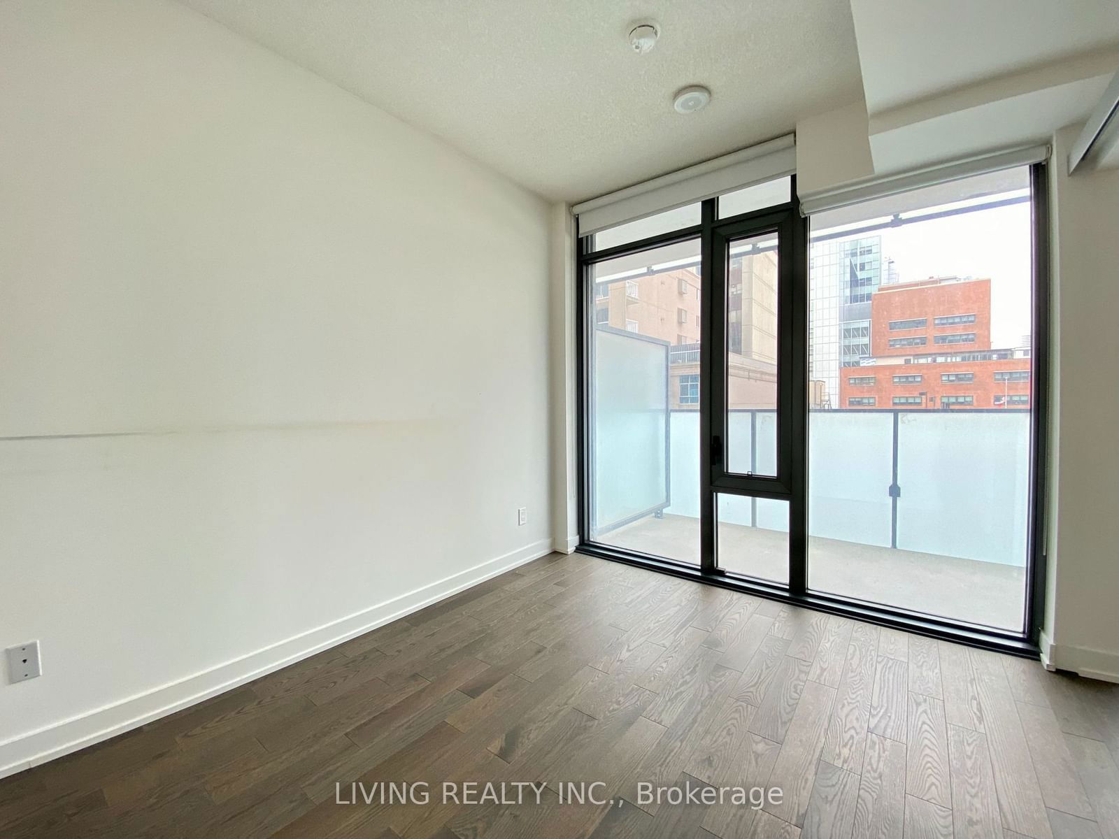 25 Richmond St E, unit 716 for rent