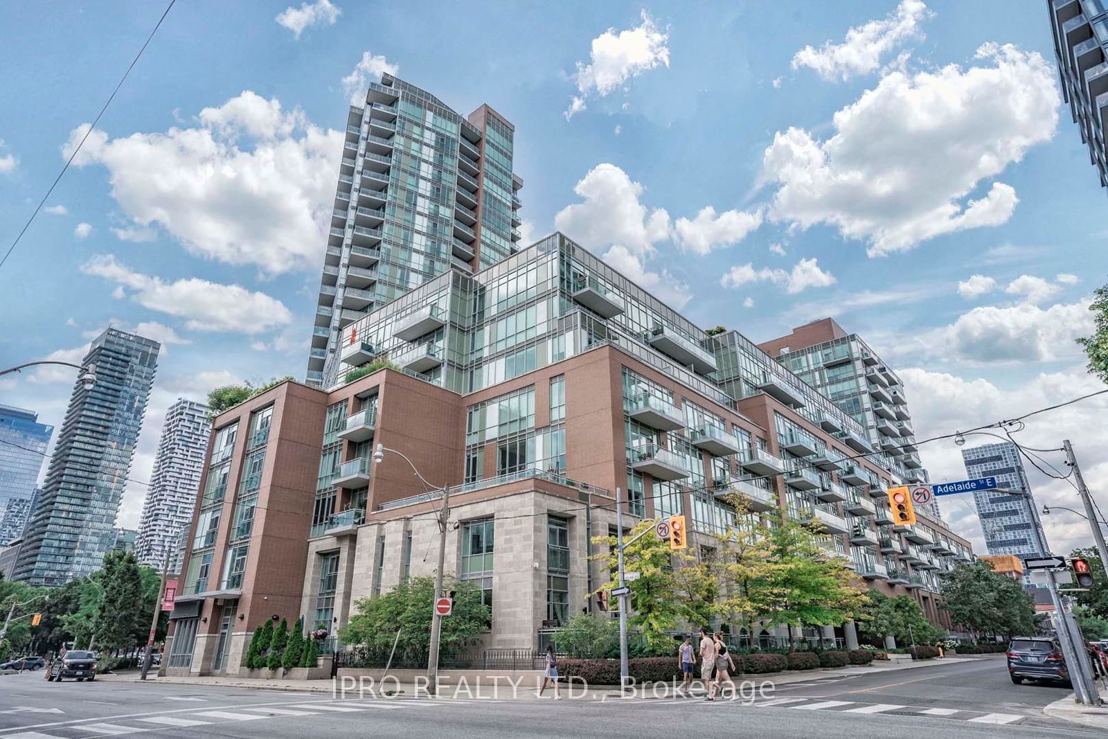 112 George St, unit 2102 for sale