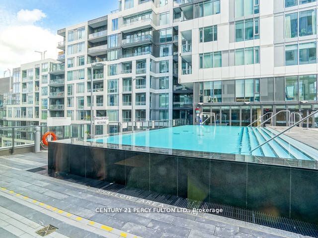 27 Bathurst St, unit 412W for rent