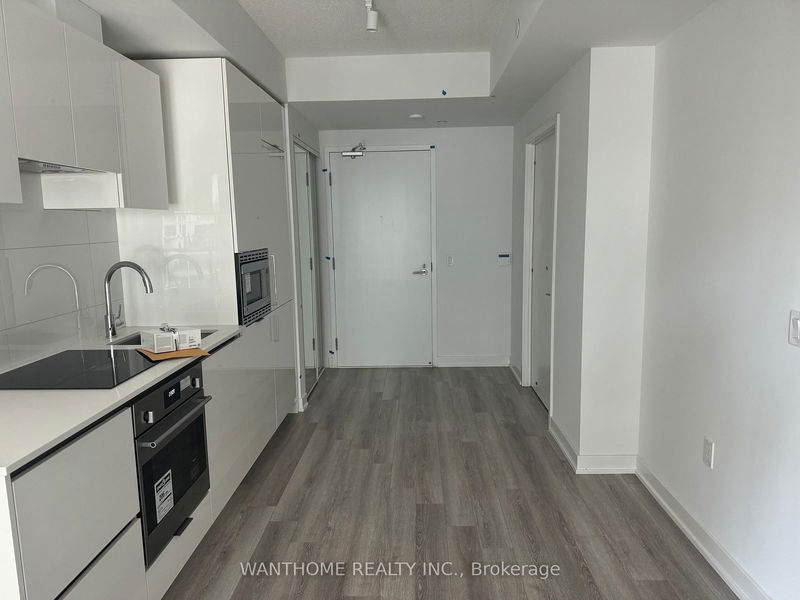 238 Simcoe St, unit 2307 for rent