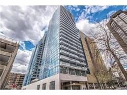 210 Simcoe St, unit 502 for rent