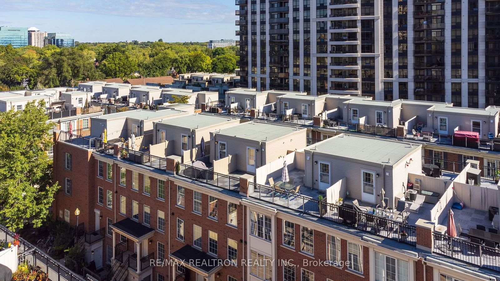 Everson Townhomes, North York, Toronto