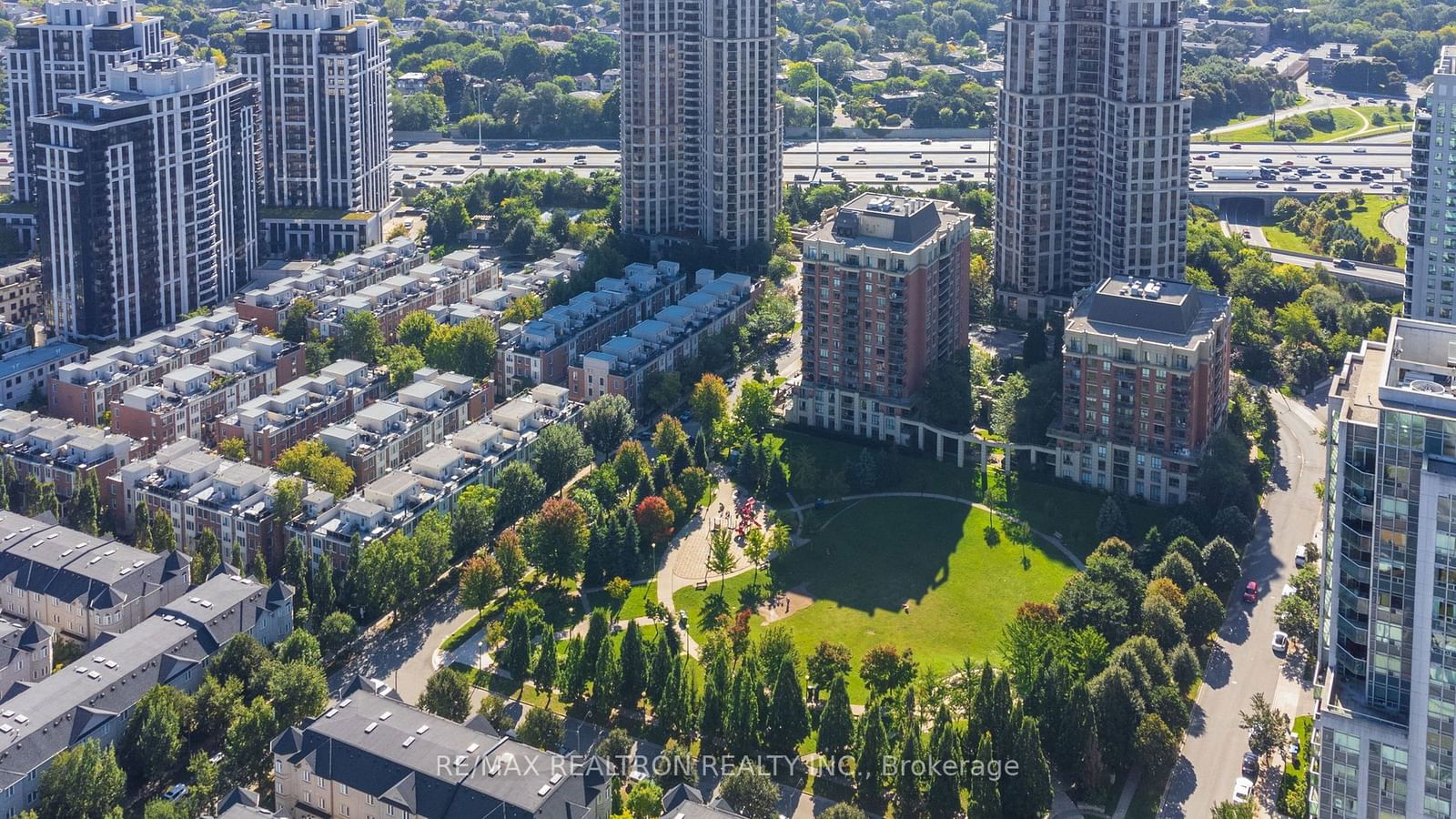 Everson Townhomes, North York, Toronto