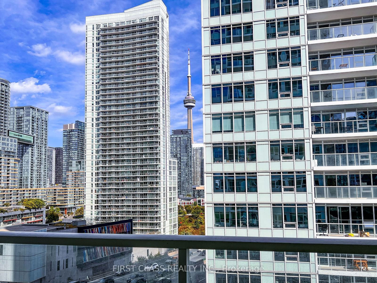 19 Bathurst St, unit 1510 for sale