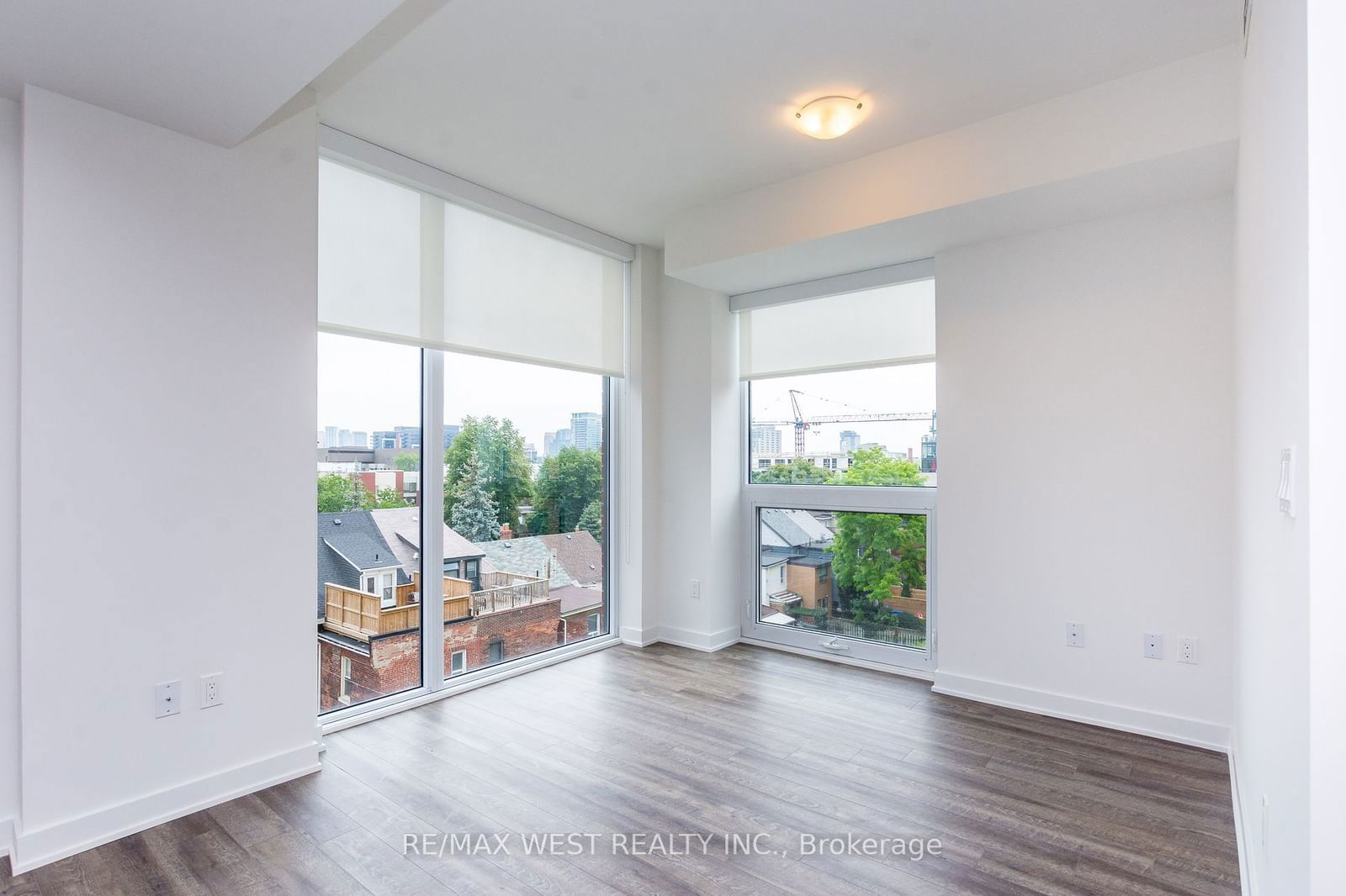 106 Dovercourt Rd, unit 504 for rent