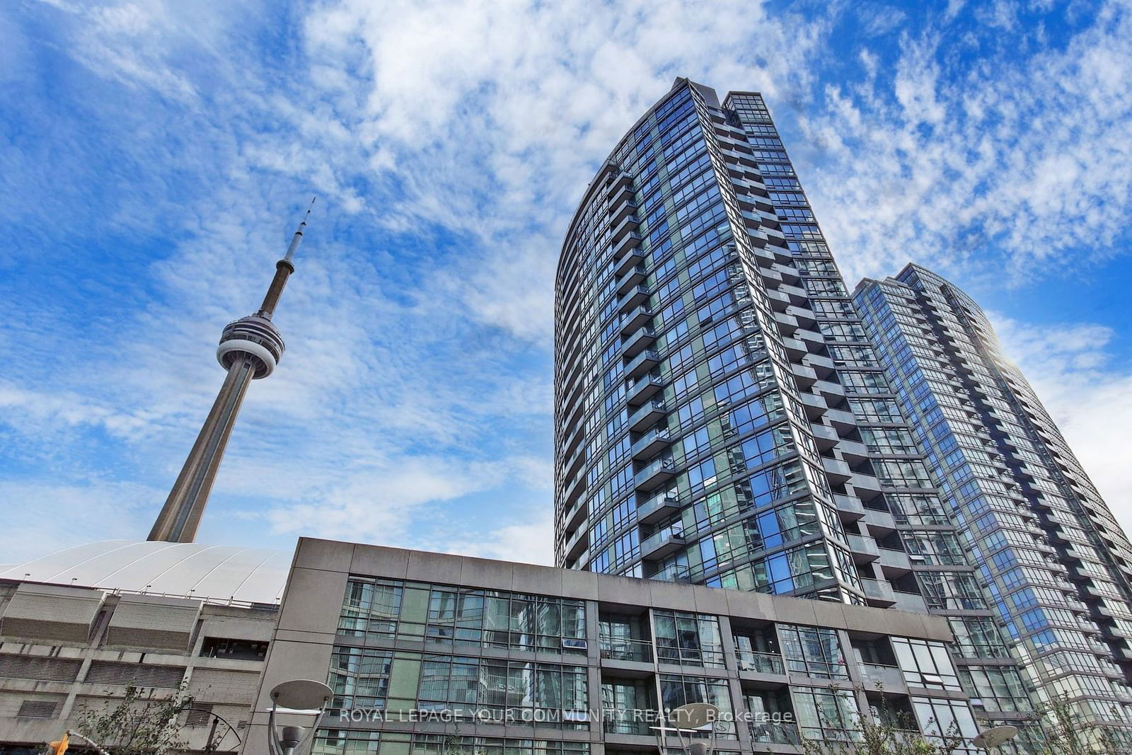 3 Navy Wharf Crt, unit 1710 for rent