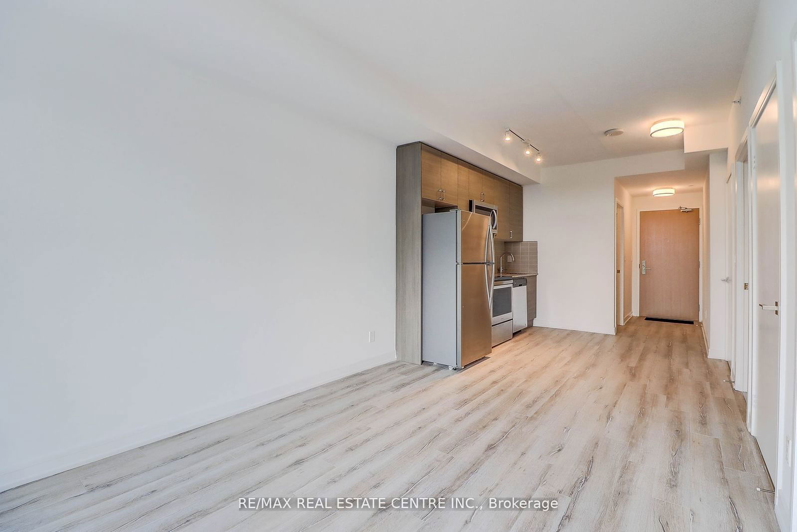 621 Sheppard Ave E, unit 501 for rent