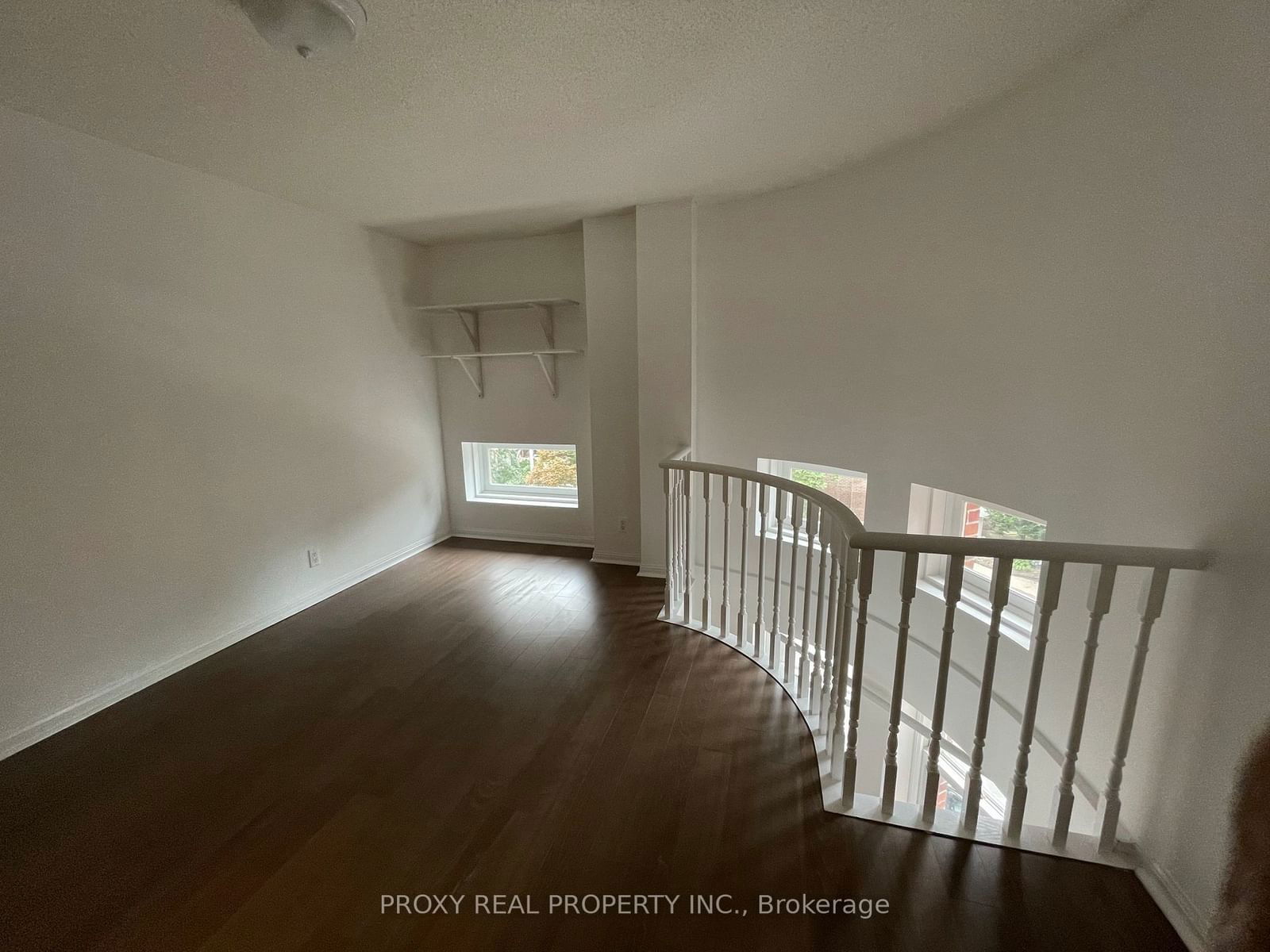 11 St Jeoseph St, unit 312 for rent