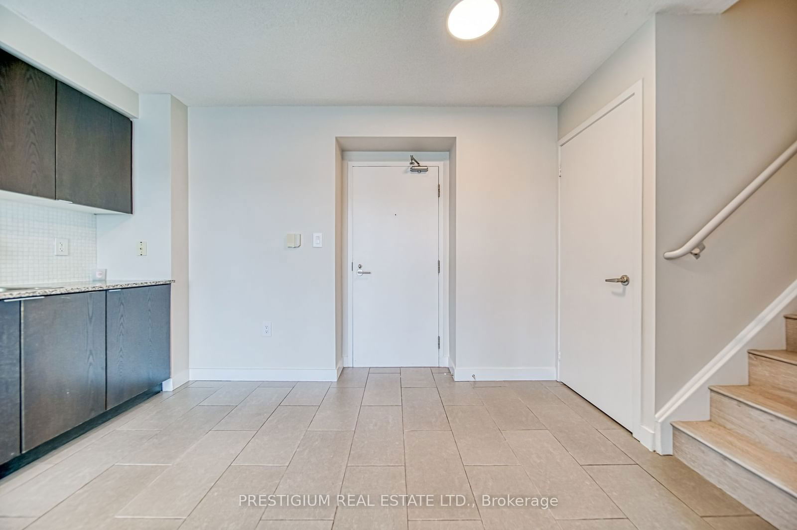 15 Fort York Blvd, unit 3701 for rent