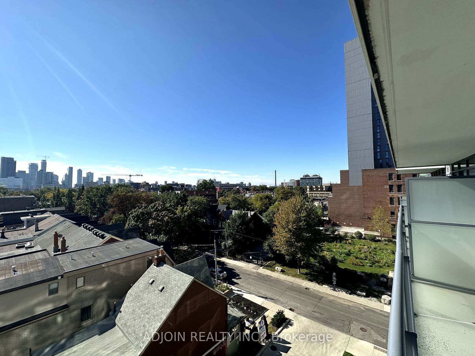 181 Huron St, unit 501 for rent