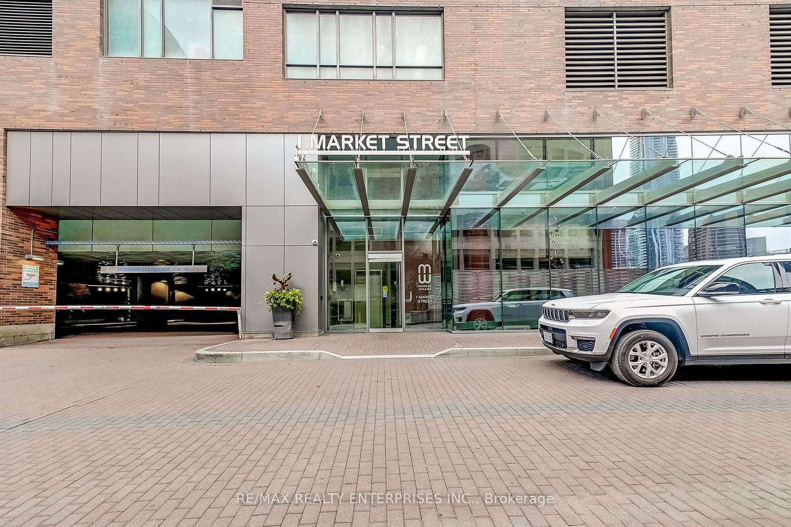 1 Market St, unit 1413 for sale