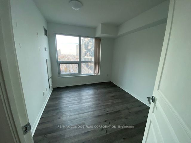 18 Yonge St, unit 1805 for rent