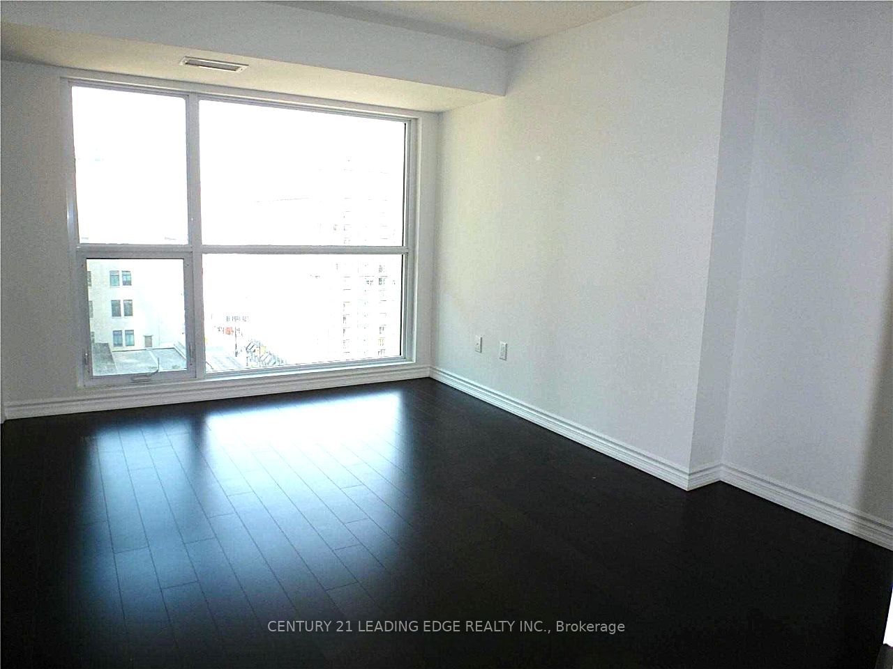 386 Yonge St, unit 1002 for rent