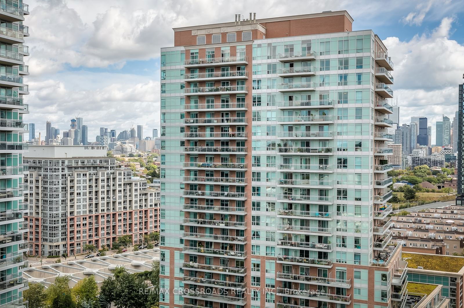 150 East Liberty St, unit 1701 for sale