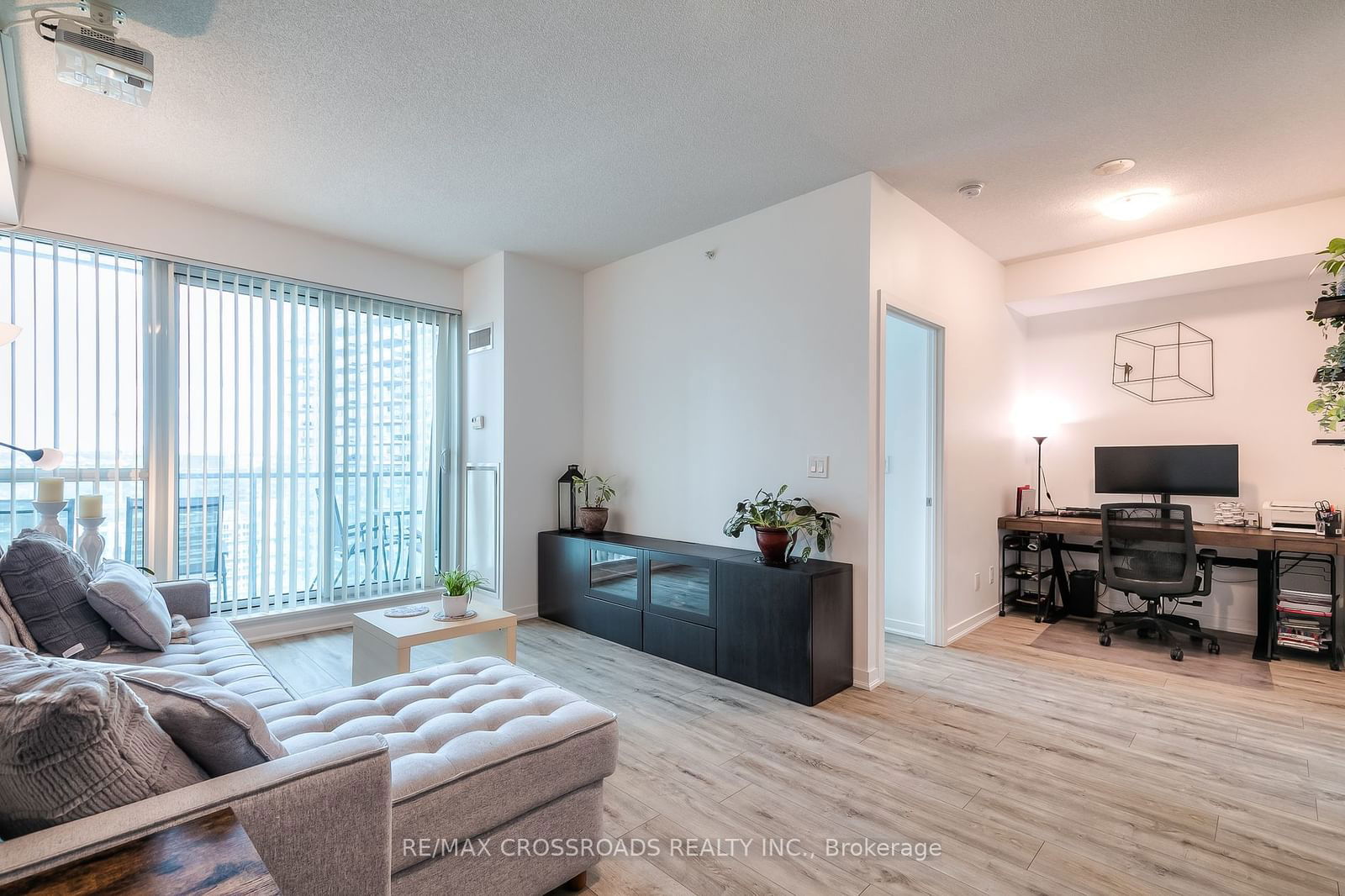 150 East Liberty St, unit 1701 for sale