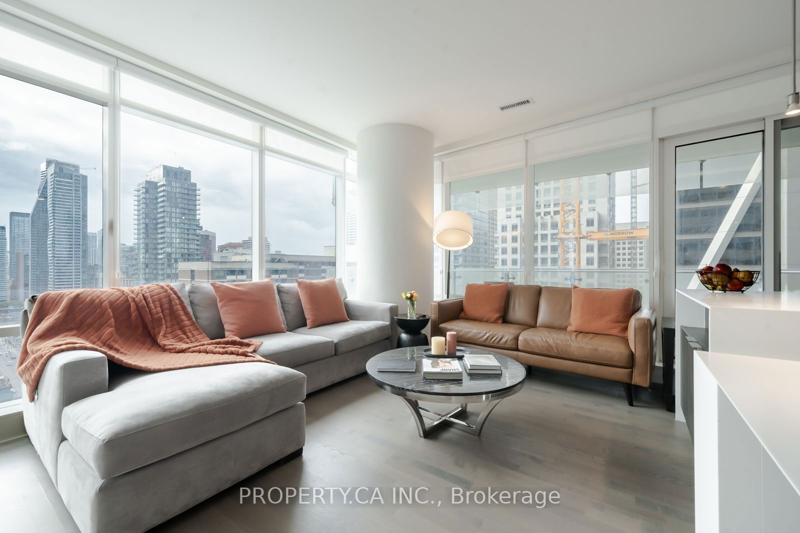 1 Bloor St E, unit 1407 for rent