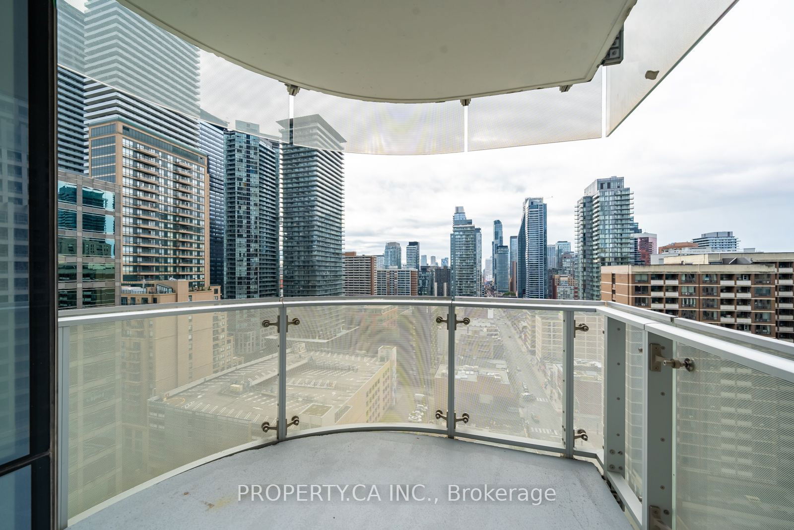 1 Bloor St E, unit 1407 for rent