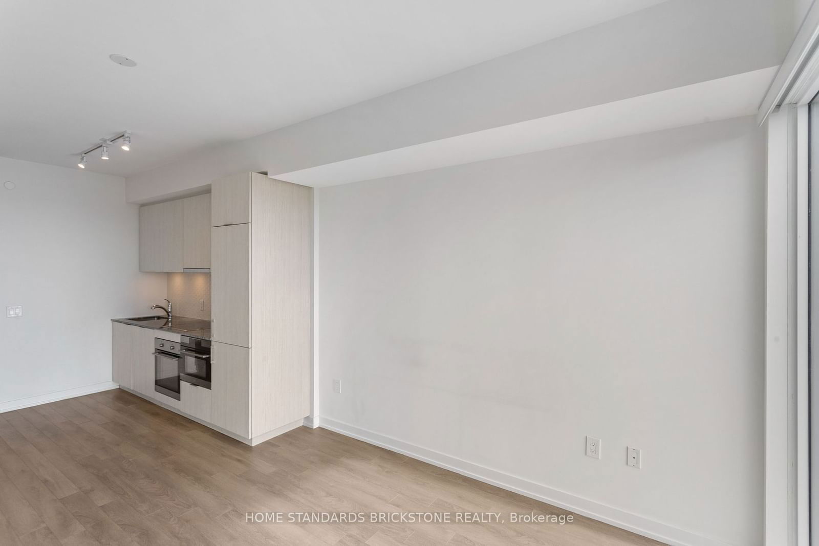 158 Front St E, unit 2109 for sale