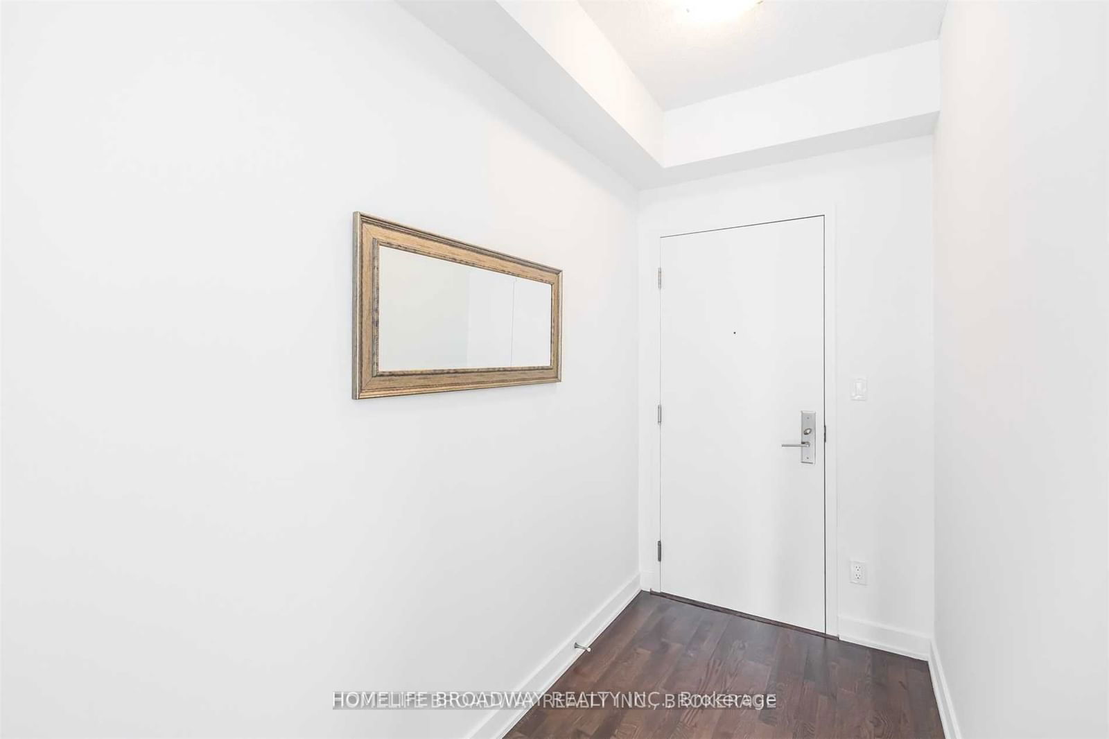 126 Simcoe St, unit 2501 for rent