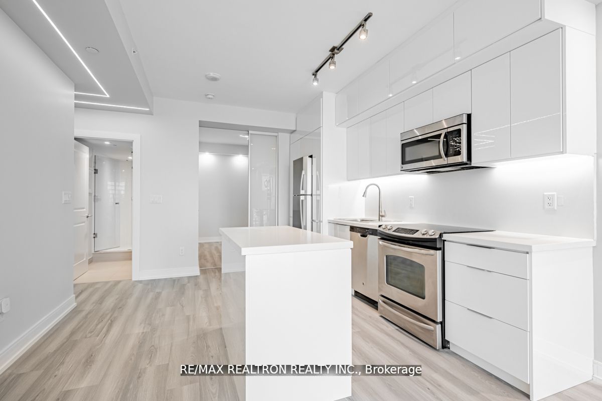 386 Yonge St, unit 4909 for rent