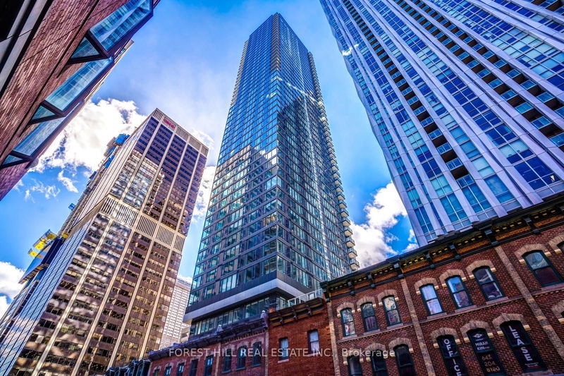 8 Cumberland St, unit 4002 for rent