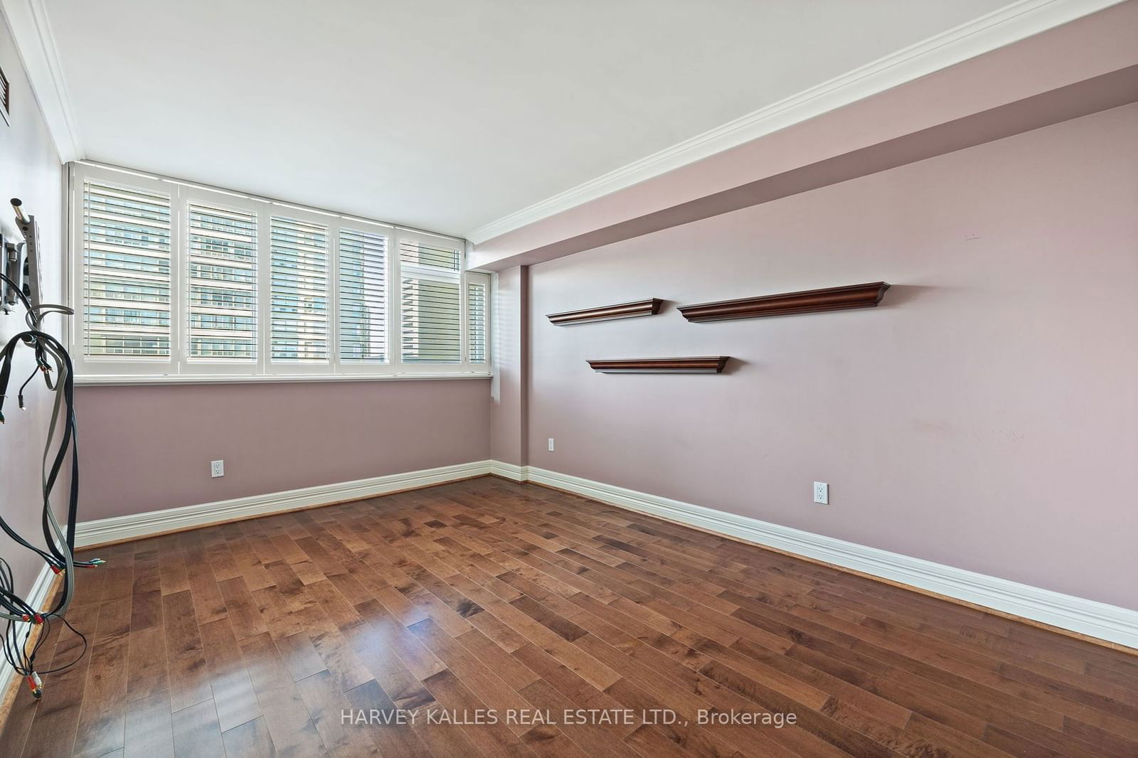 65 Spring Garden Ave W, unit 808 for sale