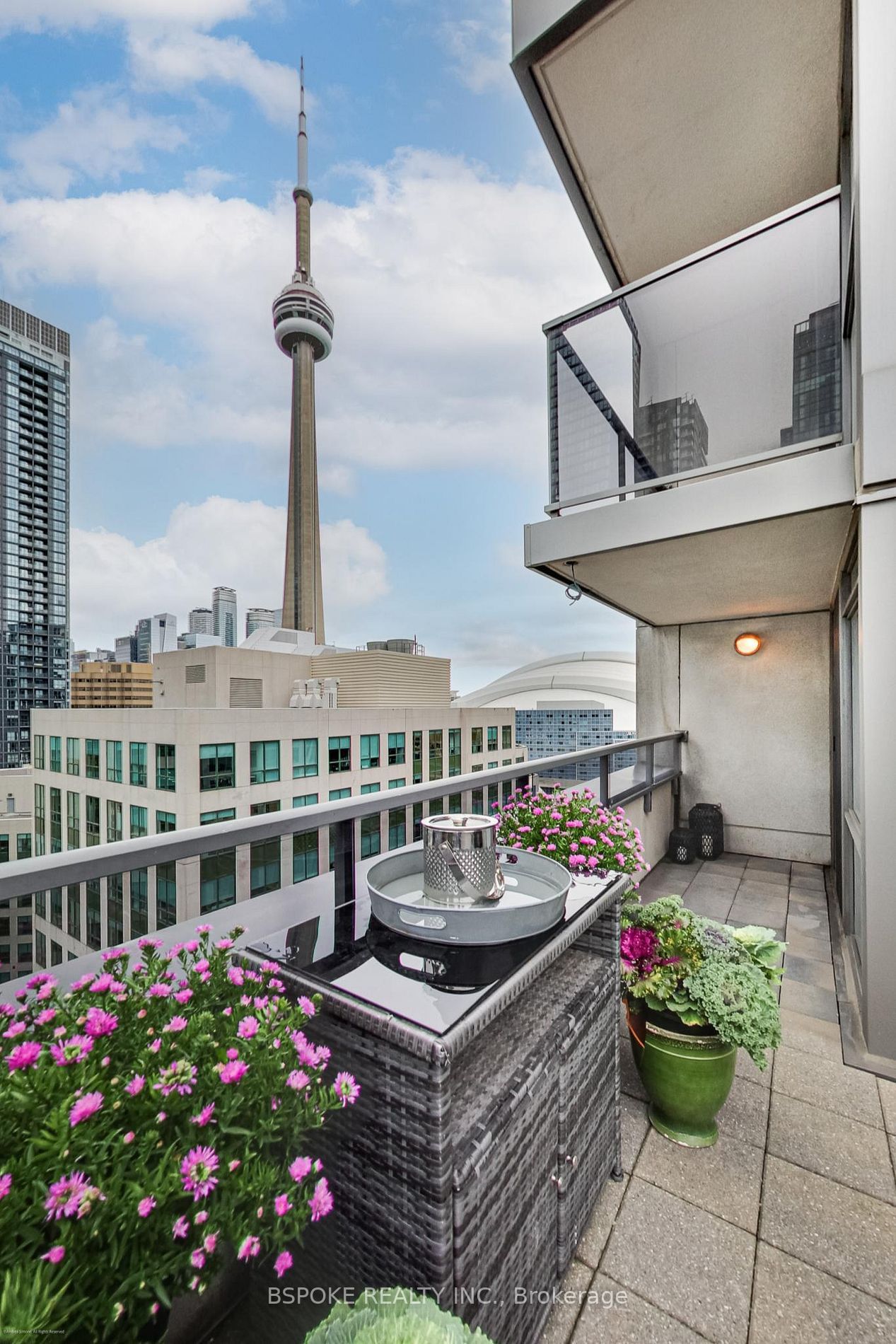 20 Blue Jays Way, unit 1808 for sale