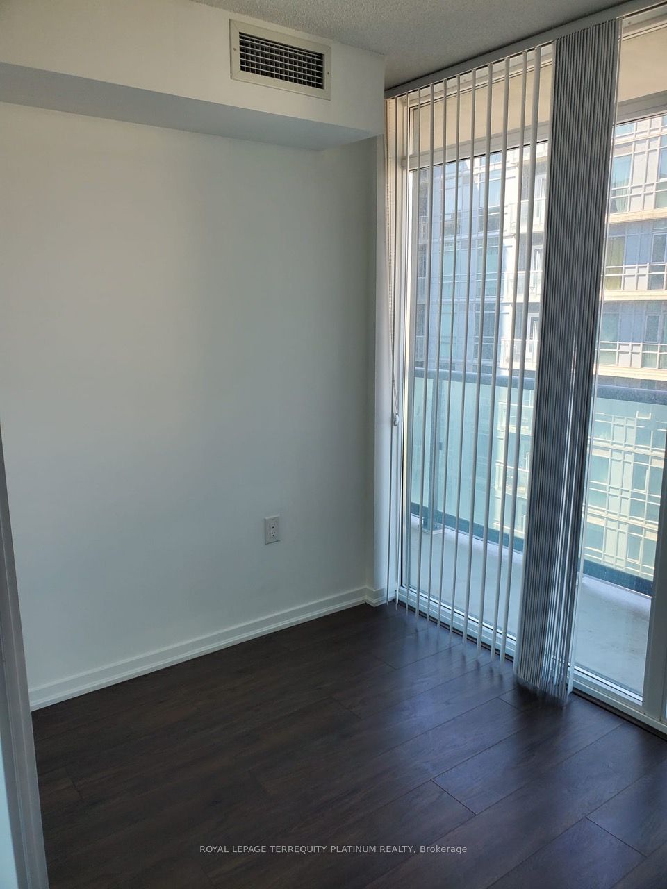 36 Lisgar St, unit 2019 for rent