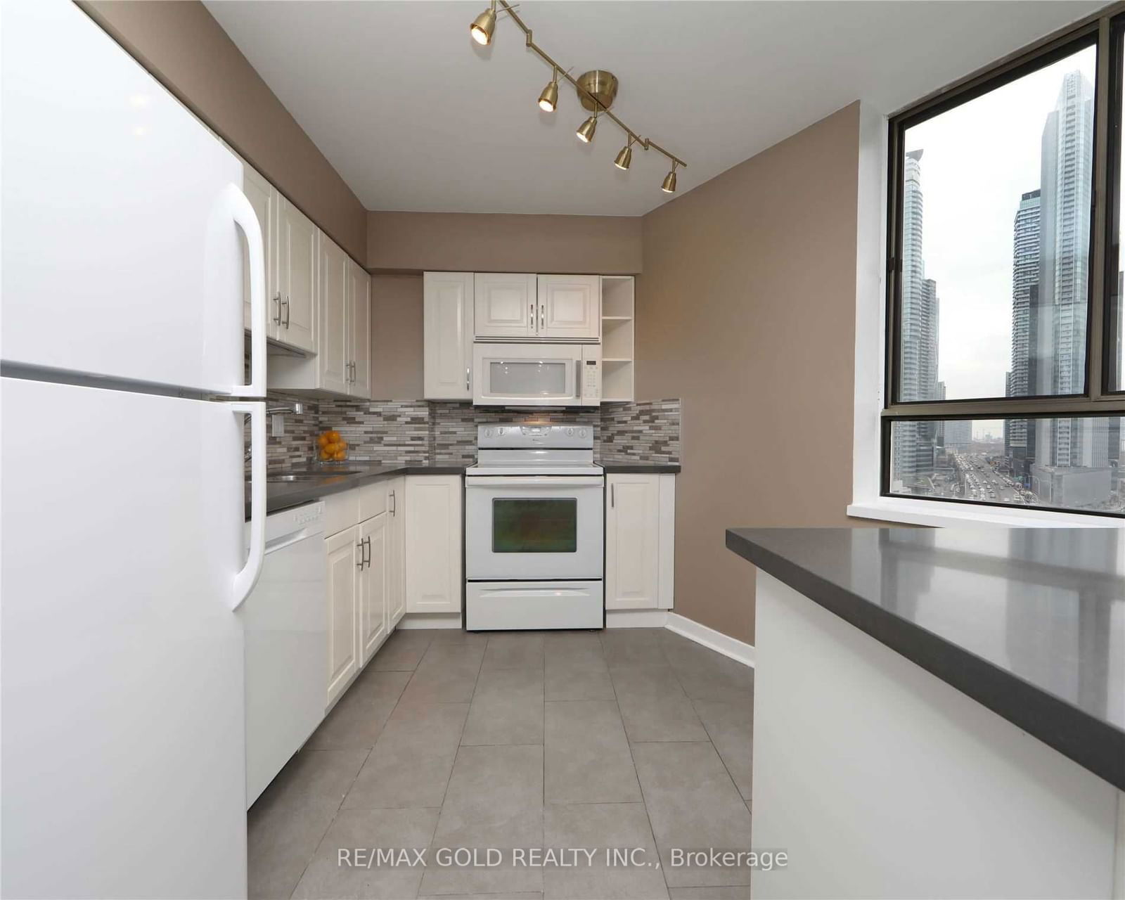 260 Queens Quay W, unit 1406 for sale